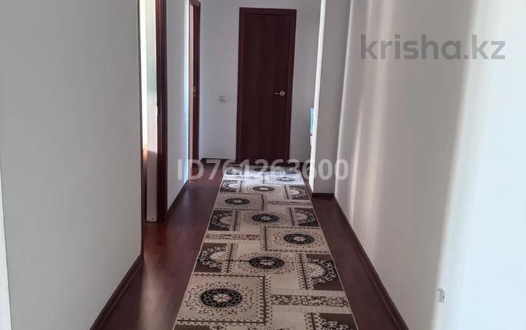 3-бөлмелі пәтер · 90 м² · 5/5 қабат, 3мкр 28д, бағасы: 28 млн ₸ в Конаеве — фото 2