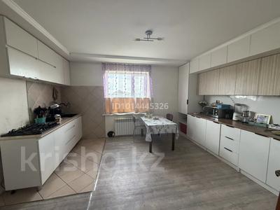 Отдельный дом · 6 комнат · 180 м² · 10 сот., 4 мкр 57 — Достык за 37 млн ₸ в 