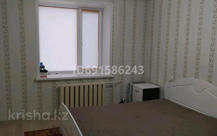 3-комнатная квартира, 82 м², 9/10 этаж, Гагарина 2/7 — около ТД Квант за 23 млн 〒 в Уральске — фото 2