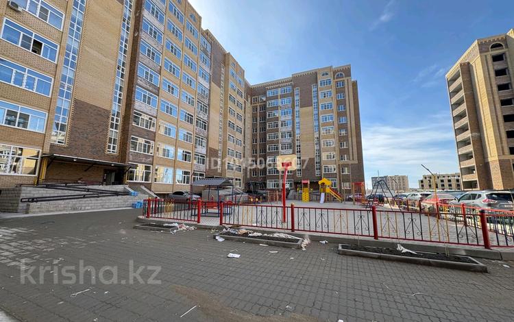 3-бөлмелі пәтер · 107 м² · 7/9 қабат, Алтын орда ш/а., Алия Молдагулова 50а, бағасы: 36 млн ₸ в Актобе, мкр. Алтын орда — фото 2