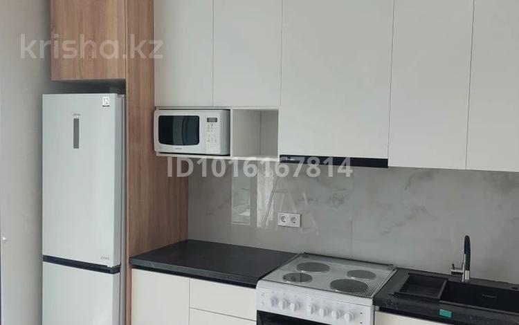 1-комнатная квартира · 40 м² · 16/16 этаж, Бухар Жырау 33 за 280 000 ₸ в Астане, Есильский р-н — фото 2
