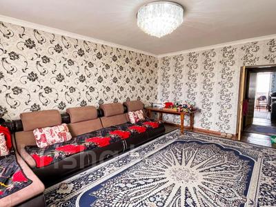 2-комнатная квартира · 72 м² · 5/5 этаж, Болашак 27 за 25.5 млн 〒 в Талдыкоргане, мкр Болашак