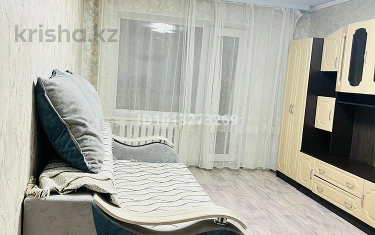 2-комнатная квартира · 100 м² · 9/9 этаж, мкр Новый Город, Нуркен Абдирова 25 184 за 150 000 ₸ в Караганде, Казыбек би р-н — фото 2