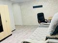 2-комнатная квартира · 100 м² · 9/9 этаж, мкр Новый Город, Нуркен Абдирова 25 184 за 150 000 ₸ в Караганде, Казыбек би р-н — фото 6