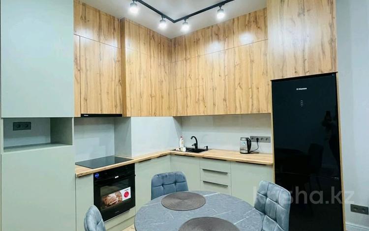 2-комнатная квартира · 53 м² · 7/18 этаж, Достык 8/2 за 350 000 ₸ в Астане, Есильский р-н — фото 8
