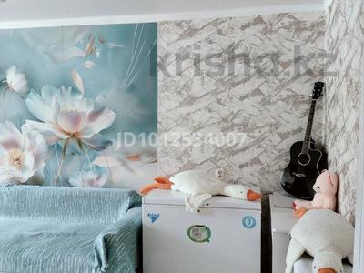 3-бөлмелі пәтер · 62 м² · 1/5 қабат, Майкудук, Майкудук, 19й микрорайон 42, бағасы: 19 млн ₸ в Караганде, Алихана Бокейханова р-н