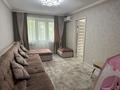 3-бөлмелі пәтер · 57 м² · 3/5 қабат, Майкудук, 13й микрорайон 33, бағасы: 15 млн ₸ в Караганде, Алихана Бокейханова р-н