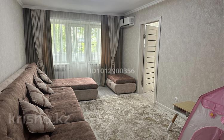 3-бөлмелі пәтер · 57 м² · 3/5 қабат, Майкудук, 13й микрорайон 33, бағасы: 15 млн ₸ в Караганде, Алихана Бокейханова р-н — фото 2
