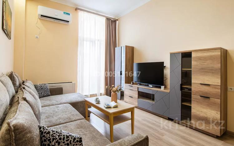 2-бөлмелі пәтер · 52 м² · 4/15 қабат, Наурызбай батыра 50 — Жибек Жолы, бағасы: 30 000 ₸ в Алматы, Алмалинский р-н — фото 4
