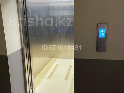 1-бөлмелі пәтер · 54 м² · 4/6 қабат, Алтын орда ш/а., Мкр. Батыс-2 20/2, бағасы: 160 000 ₸ в Актобе, мкр. Алтын орда