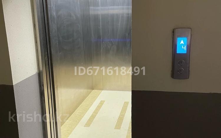 1-бөлмелі пәтер · 54 м² · 4/6 қабат, Алтын орда ш/а., Мкр. Батыс-2 20/2, бағасы: 160 000 ₸ в Актобе, мкр. Алтын орда — фото 3