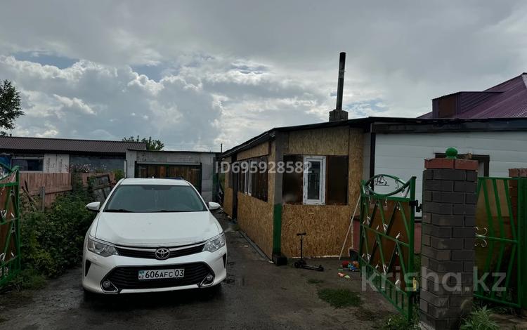 Отдельный дом · 3 комнаты · 90 м² · 8 сот., 50 лет октября 10/1 — Возле 1 школы за 7.5 млн ₸ в Акколе — фото 2