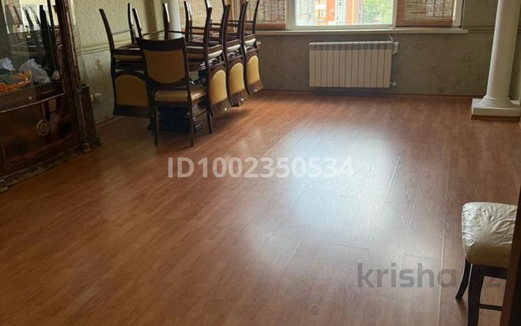 5-бөлмелі пәтер · 161 м² · 5/6 қабат, Сатпаева 48б, бағасы: 60 млн ₸ в Атырау — фото 2