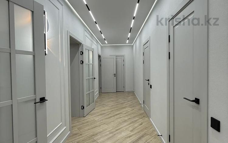 4-комнатная квартира · 170 м² · 1/5 этаж, мкр. Алтын орда, Тәуелсіздік за 75 млн ₸ в Актобе — фото 2
