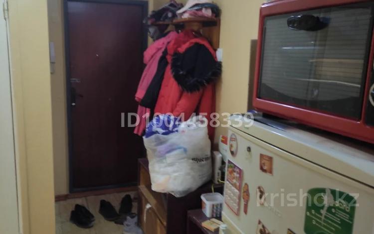 3-бөлмелі пәтер · 55.3 м² · 5/5 қабат, мкр №10 5а, бағасы: 32 млн ₸ в Алматы, Ауэзовский р-н — фото 2
