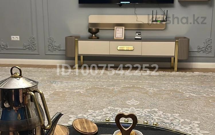 4-бөлмелі пәтер · 165 м² · 3/9 қабат, 19-й мкр 32, бағасы: 82 млн ₸ в Актау — фото 2