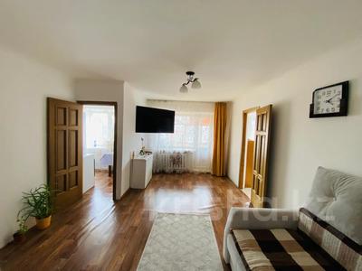 2-комнатная квартира · 44 м² · 4/5 этаж, Майкудук, 15й микрорайон 27 за 9.8 млн ₸ в Караганде, Алихана Бокейханова р-н