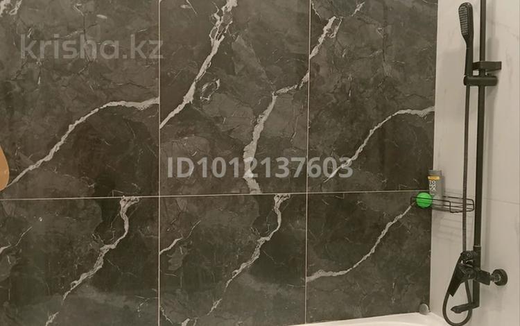 3-комнатная квартира · 84 м² · 5/18 этаж, Қалдаякова за 60 млн ₸ в Астане, Сарайшык р-н — фото 2