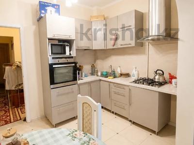 3-бөлмелі пәтер · 72 м² · 6/9 қабат, мкр Аксай-4 4, бағасы: 42.5 млн ₸ в Алматы, Ауэзовский р-н