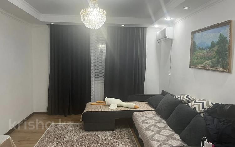 3-комнатная квартира, 85 м², 3/5 этаж помесячно, Бирлик