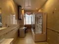 Отдельный дом · 7 комнат · 470 м² · 12 сот., мкр Юго-Восток, Панель центр 18 за 170 млн 〒 в Караганде, Казыбек би р-н — фото 25
