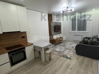 2-комнатная квартира · 40 м² · 4/12 этаж · помесячно, Шамши Калдаяков 61 за 190 000 〒 в Астане, Алматы р-н