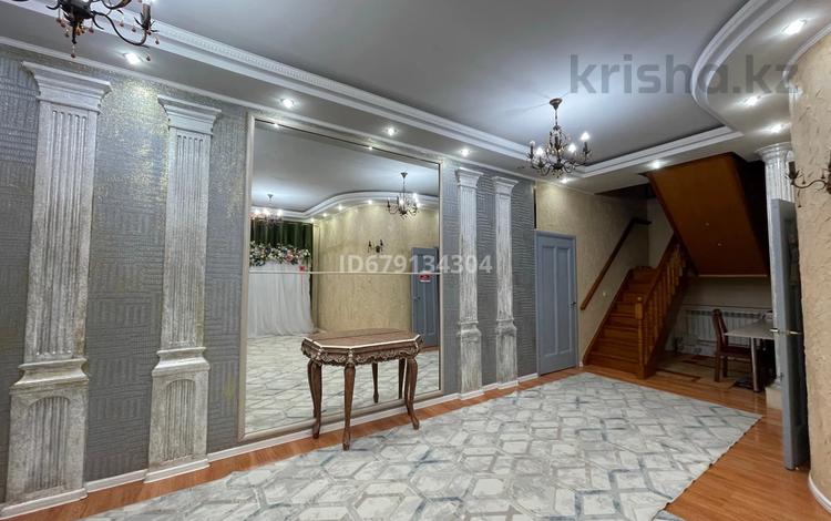 Дом · 6 комнат · 485 м², Заречный 1 за 70 000 〒 в Актобе — фото 8