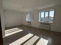 3-бөлмелі пәтер · 81 м² · 7/9 қабат, Камзина 130/3 — Камзина-Циолковского, бағасы: 41 млн ₸ в Павлодаре — фото 2