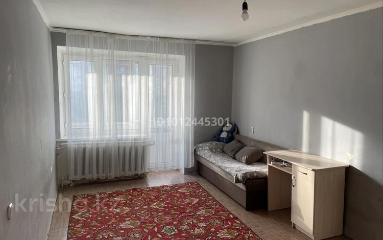 1-комнатная квартира · 36 м² · 5/5 этаж, мкр Юго-Восток, 27й микрорайон 17 за 15 млн ₸ в Караганде, Казыбек би р-н — фото 2