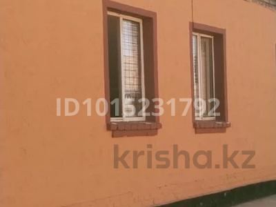 Жеке үй · 4 бөлме · 60 м² · 10 жүзд., Муканова 56а — Коркыт ата, бағасы: 60 000 ₸ в 