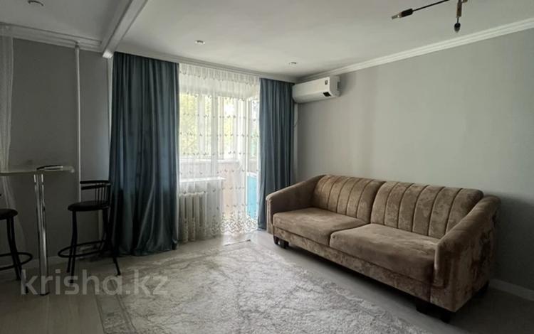 1-комнатная квартира · 40 м² · 3/16 этаж, Дулатова 145 — Шакарима за 15 000 ₸ в Семее — фото 2
