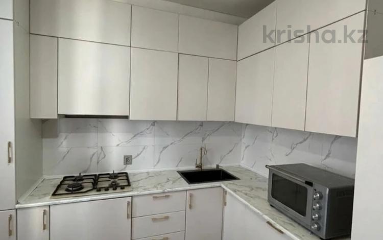 2-комнатная квартира · 62.4 м² · 2/9 этаж, мкр. Алтын орда, Тауелсиздик пр-т за 26.5 млн ₸ в Актобе — фото 8