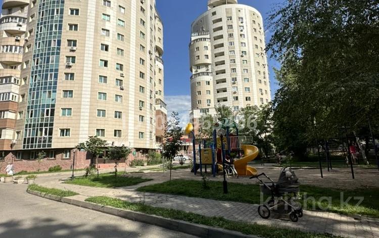 2-комнатная квартира · 70 м² · 4/16 этаж, мкр №1 26а за 320 000 ₸ в Алматы, Ауэзовский р-н — фото 2