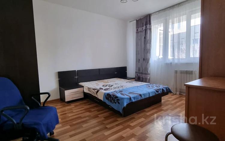 2-комнатная квартира, 50 м², 4/10 этаж помесячно, мкр Аксай-4 — Улугбека/Момышулы