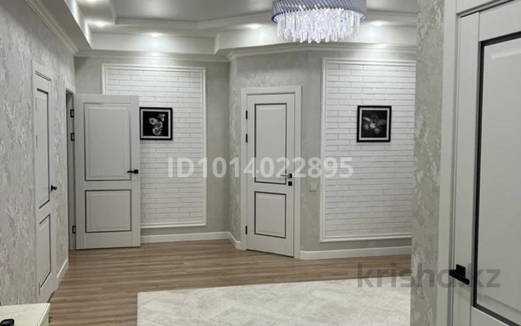 3-комнатная квартира · 114 м² · 3/8 этаж, мкр. Алтын орда, Санкибай батыр 40 за 57 млн ₸ в Актобе — фото 2