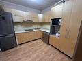 4-комнатная квартира · 80 м² · 3/9 этаж, мкр Юго-Восток, 27й микрорайон 5 — Строителей за 270 000 ₸ в Караганде, Казыбек би р-н — фото 2