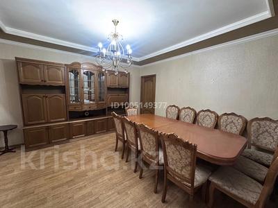 4-комнатная квартира · 80 м² · 3/9 этаж, мкр Юго-Восток, 27й микрорайон 5 — Строителей за 300 000 〒 в Караганде, Казыбек би р-н