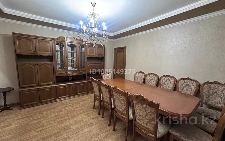 4-комнатная квартира · 80 м² · 3/9 этаж, мкр Юго-Восток, 27й микрорайон 5 — Строителей за 270 000 ₸ в Караганде, Казыбек би р-н — фото 10