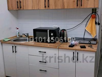 1-бөлмелі пәтер · 15 м² · 2/3 қабат, Ақбұлақ ш/а., Еспаева 10 — Раимбека, бағасы: 13.3 млн ₸ в Алматы, Алатауский р-н