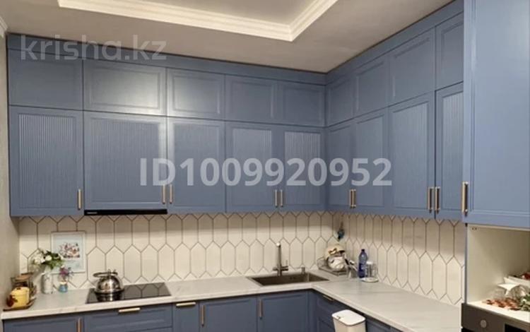 3-комнатная квартира · 100 м² · 6/7 этаж, 19-й мкр 45/2 за 39.5 млн ₸ в Актау — фото 4