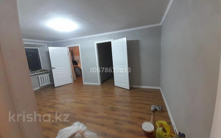 4-комнатная квартира · 64 м² · 3/5 этаж, Есенберлина 51 — ул. Мусы Джалиля пр. Мира за 23.5 млн ₸ в Жезказгане — фото 10