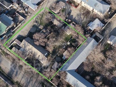 Жеке үй · 9 бөлме · 350 м² · 38.5 жүзд., Жапар Түиебекова 24/1 — Темір жолшылар сайабағы, бағасы: 97 млн ₸ в Шу