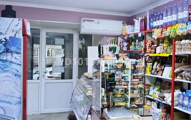 Свободное назначение, офисы, магазины и бутики, склады, медцентры и аптеки, образование, развлечения · 55 м² за 26 млн ₸ в Актобе, мкр. Алтын орда — фото 3