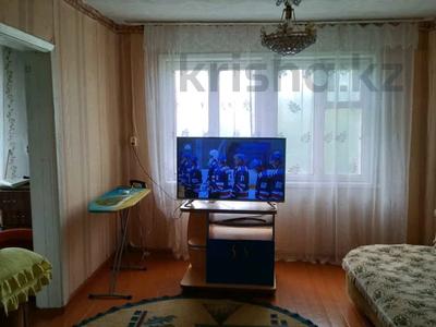 2-комнатная квартира, 54 м², 2/2 этаж, Комарова за 6.3 млн 〒 в Бишкуле