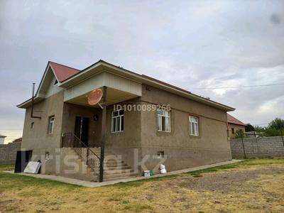 Отдельный дом · 6 комнат · 1500 м² · 15 сот., Құркелес а/о. Астана көшесі. 14 А — Жибек базар за 32 млн ₸ в Сарыагаш
