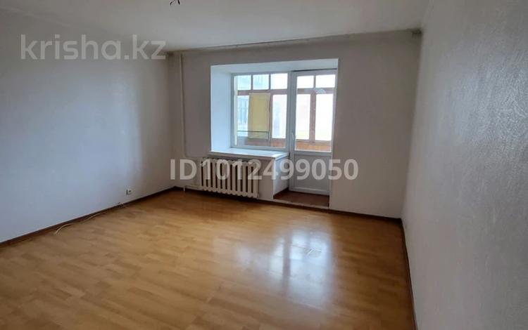 3-бөлмелі пәтер · 62.9 м² · 5/12 қабат, проспект Ауэзова 22, бағасы: 28.5 млн ₸ в Семее — фото 2