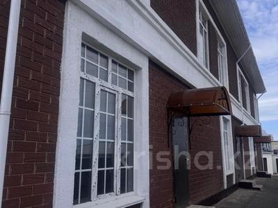 Отдельный дом · 4 комнаты · 216 м² · 3 сот., Уалиханова 228/13 за 50 млн 〒 в Кокшетау