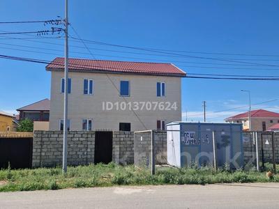 Отдельный дом · 4 комнаты · 240 м² · 9 сот., мкр Самал, Пыштанай Батыра 10 — Кожаберген Жырау за 50 млн ₸ в Атырау
