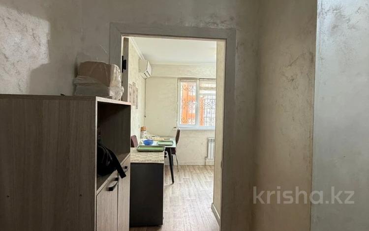 1-бөлмелі пәтер · 44 м² · 5/10 қабат, Шұғыла ш/а., бағасы: 29 млн ₸ в Алматы, Наурызбайский р-н — фото 2