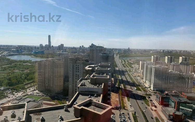 2-бөлмелі пәтер · 42 м² · 27/28 қабат, Кошкарбаева 10/1, бағасы: 30.8 млн ₸ в Астане, Сарайшык р-н — фото 2